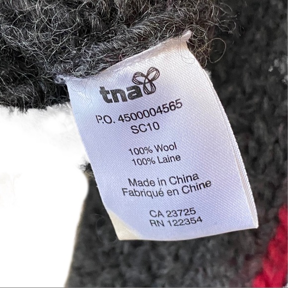 Aritzia TNA Sea-to-Sky Wool Zip Cowichan Cardigan - Picture 9 of 11